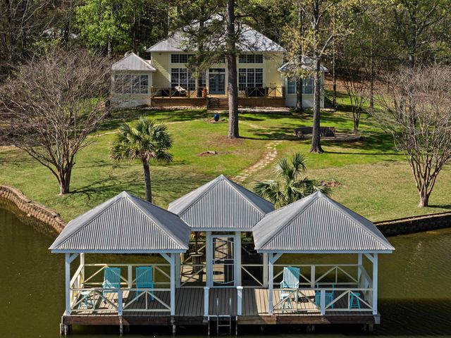 103 Pennys Path, Beckville, TX 75631