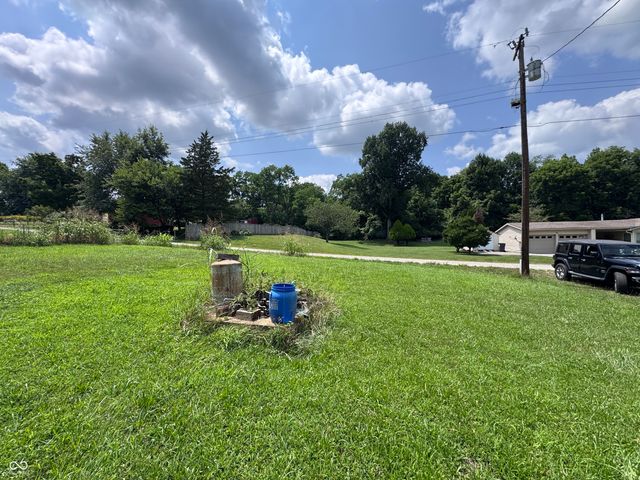 1612 N Lane Drive, Bloomington, IN 47404