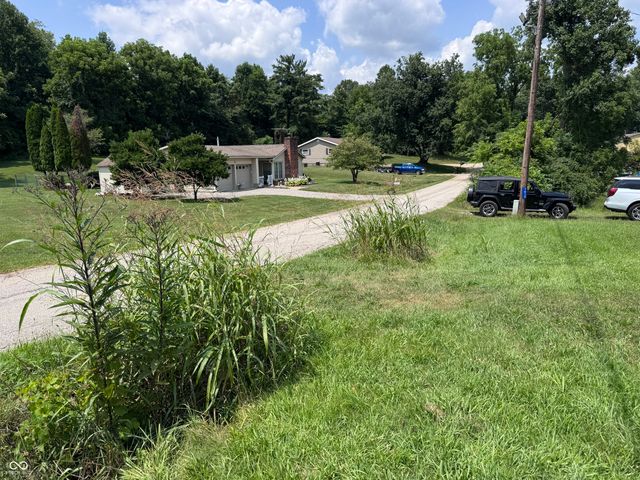 1612 N Lane Drive, Bloomington, IN 47404