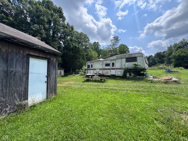 1612 N Lane Drive, Bloomington, IN 47404