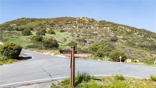 8 Via Vista Grande, Murrieta, CA 92562