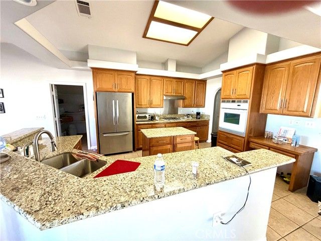 8225 Ailanthus, Phelan, CA 92371