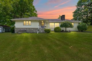 207 Maumee Street, Jonesville City, MI 49250