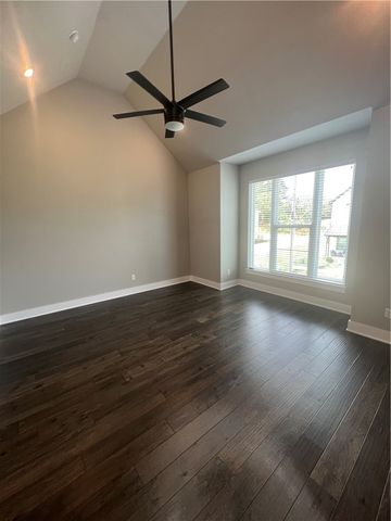 1390 S Duncan Avenue, Fayetteville, AR 72701