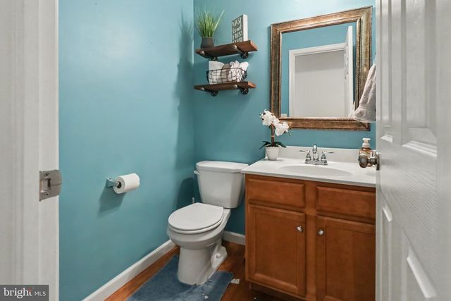2036 MALLARD LN, Lebanon, PA 17046