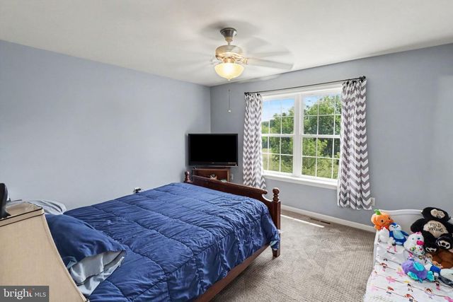 2036 MALLARD LN, Lebanon, PA 17046
