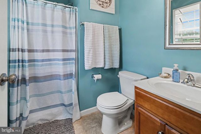 2036 MALLARD LN, Lebanon, PA 17046