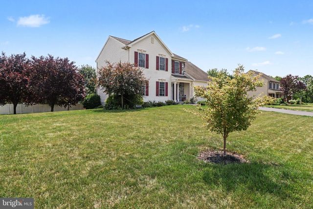 2036 MALLARD LN, Lebanon, PA 17046