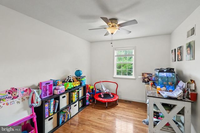 2036 MALLARD LN, Lebanon, PA 17046