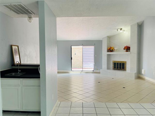 6823 Songbrook Drive, Houston, TX 77083