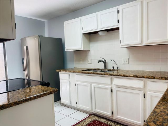 6823 Songbrook Drive, Houston, TX 77083