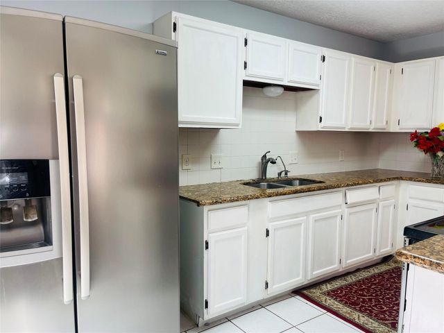 6823 Songbrook Drive, Houston, TX 77083