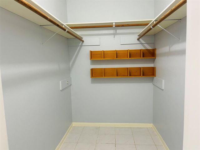 6823 Songbrook Drive, Houston, TX 77083