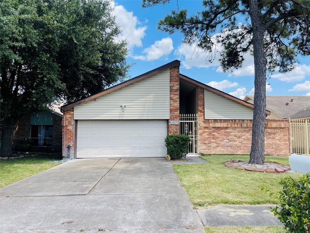 6823 Songbrook Drive, Houston, TX 77083