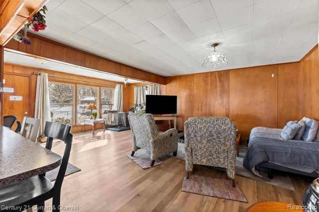 4735 Cobden Lane, Clarkston, MI 48346