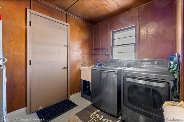 4735 Cobden Lane, Clarkston, MI 48346