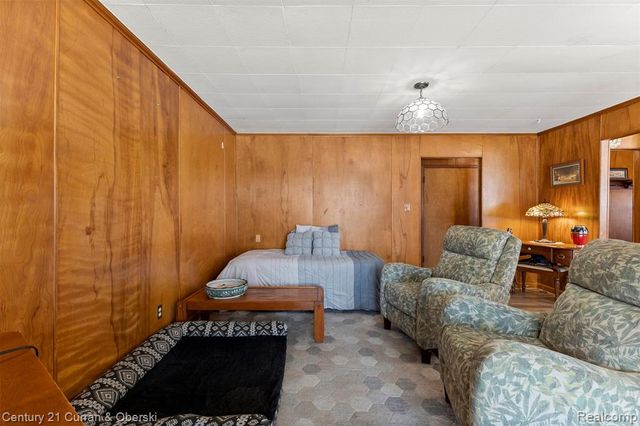 4735 Cobden Lane, Clarkston, MI 48346