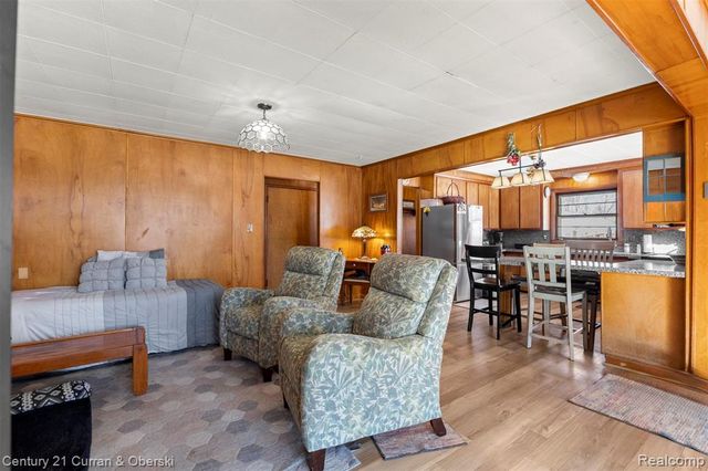 4735 Cobden Lane, Clarkston, MI 48346