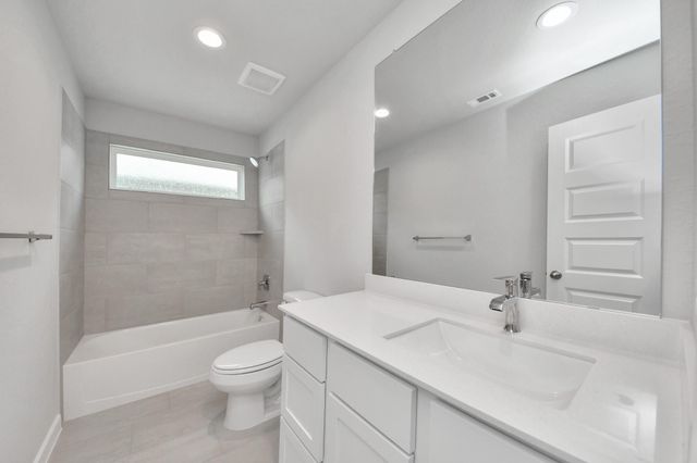 11814 Royal Willow Lane, Houston, TX 77066