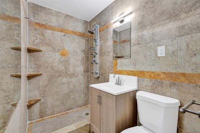 5100 NE 17th Ter, Fort Lauderdale, FL 33334