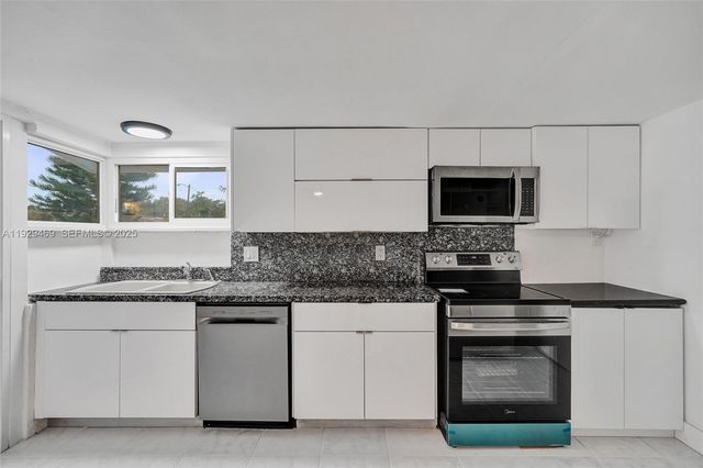 5100 NE 17th Ter, Fort Lauderdale, FL 33334