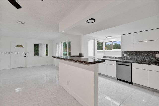 5100 NE 17th Ter, Fort Lauderdale, FL 33334