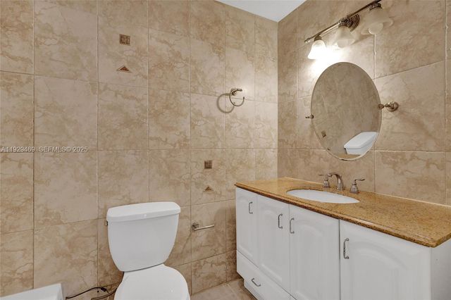 5100 NE 17th Ter, Fort Lauderdale, FL 33334