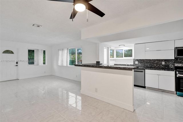 5100 NE 17th Ter, Fort Lauderdale, FL 33334