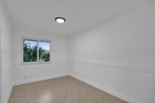 5100 NE 17th Ter, Fort Lauderdale, FL 33334