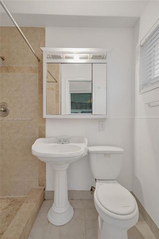 5100 NE 17th Ter, Fort Lauderdale, FL 33334