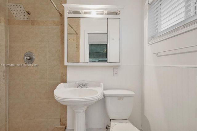 5100 NE 17th Ter, Fort Lauderdale, FL 33334