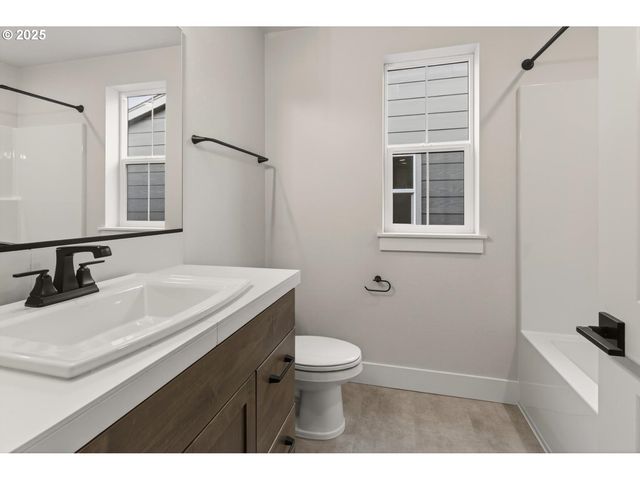 4705 Nw CAMAS MEADOWS Dr, Camas, WA 98607