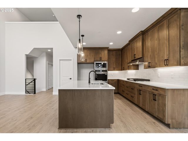 4705 Nw CAMAS MEADOWS Dr, Camas, WA 98607