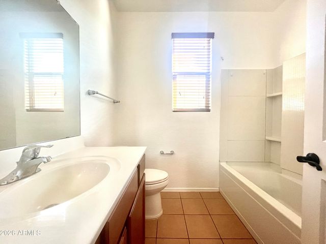 9437 W JONES Avenue, Tolleson, AZ 85353