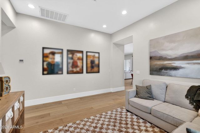 1026 E BOSTON Street, Gilbert, AZ 85295