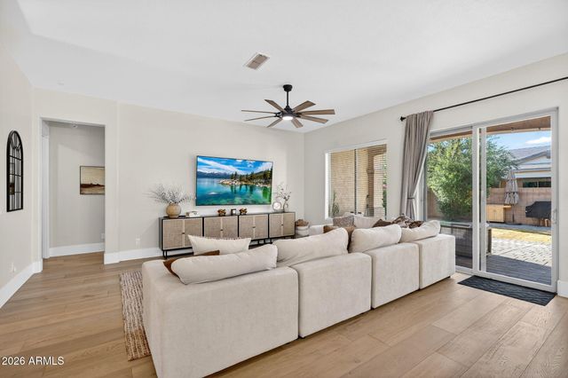 1026 E BOSTON Street, Gilbert, AZ 85295