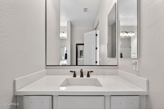 1026 E BOSTON Street, Gilbert, AZ 85295