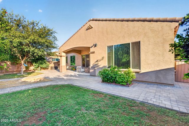 1026 E BOSTON Street, Gilbert, AZ 85295
