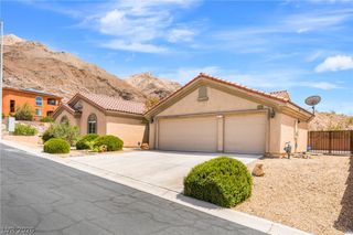 7205 Madonna Drive, Las Vegas, NV 89156