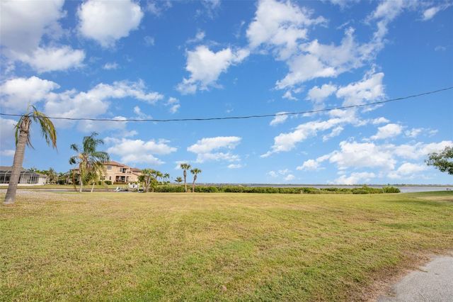 3528 FOX TERRACE, Port Charlotte, FL 33981