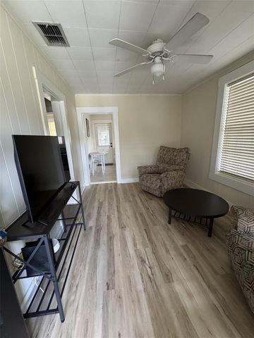 13841 12TH STREET, Dade City, FL 33525