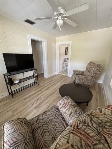 13841 12TH STREET, Dade City, FL 33525