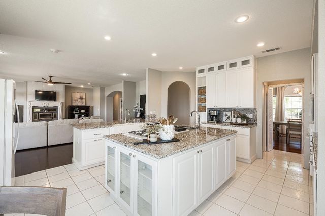 2080 Angels Vw, El Dorado Hills, CA 95762