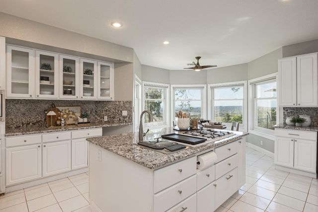 2080 Angels Vw, El Dorado Hills, CA 95762