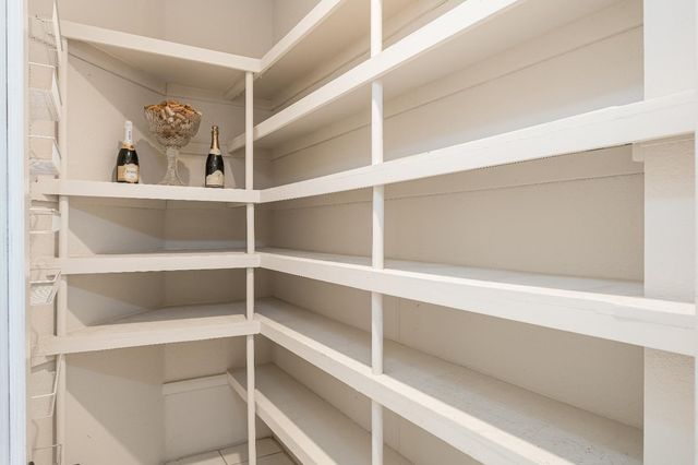 2080 Angels Vw, El Dorado Hills, CA 95762