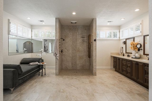 2080 Angels Vw, El Dorado Hills, CA 95762