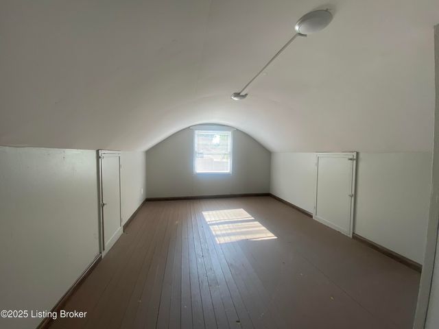 728 Beechwood Ave, Bardstown, KY 40004