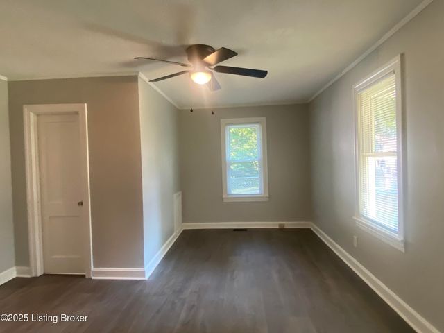 728 Beechwood Ave, Bardstown, KY 40004