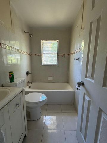 349 NW 3rd Street, Deerfield Beach, FL 33441