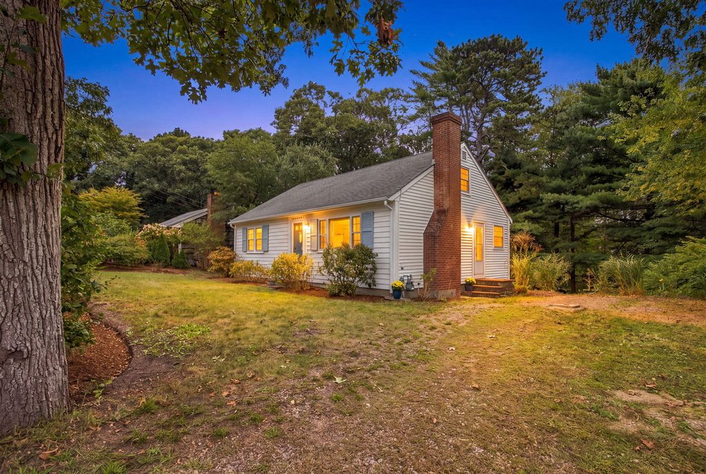 172 Telegraph Road, Dennis Port, MA 02639